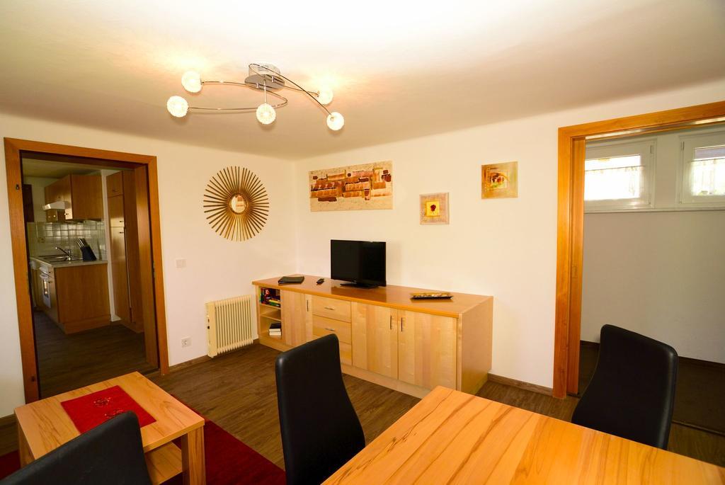Apart Of Me Ferienhaus Faaker See Villach Exterior photo