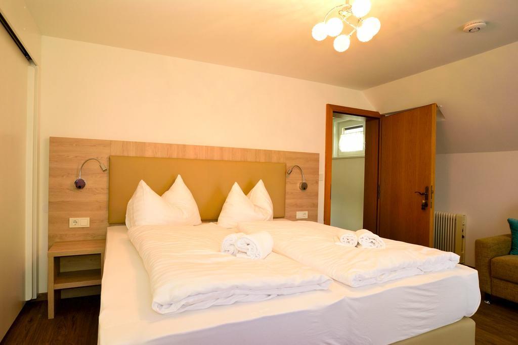 Apart Of Me Ferienhaus Faaker See Villach Exterior photo